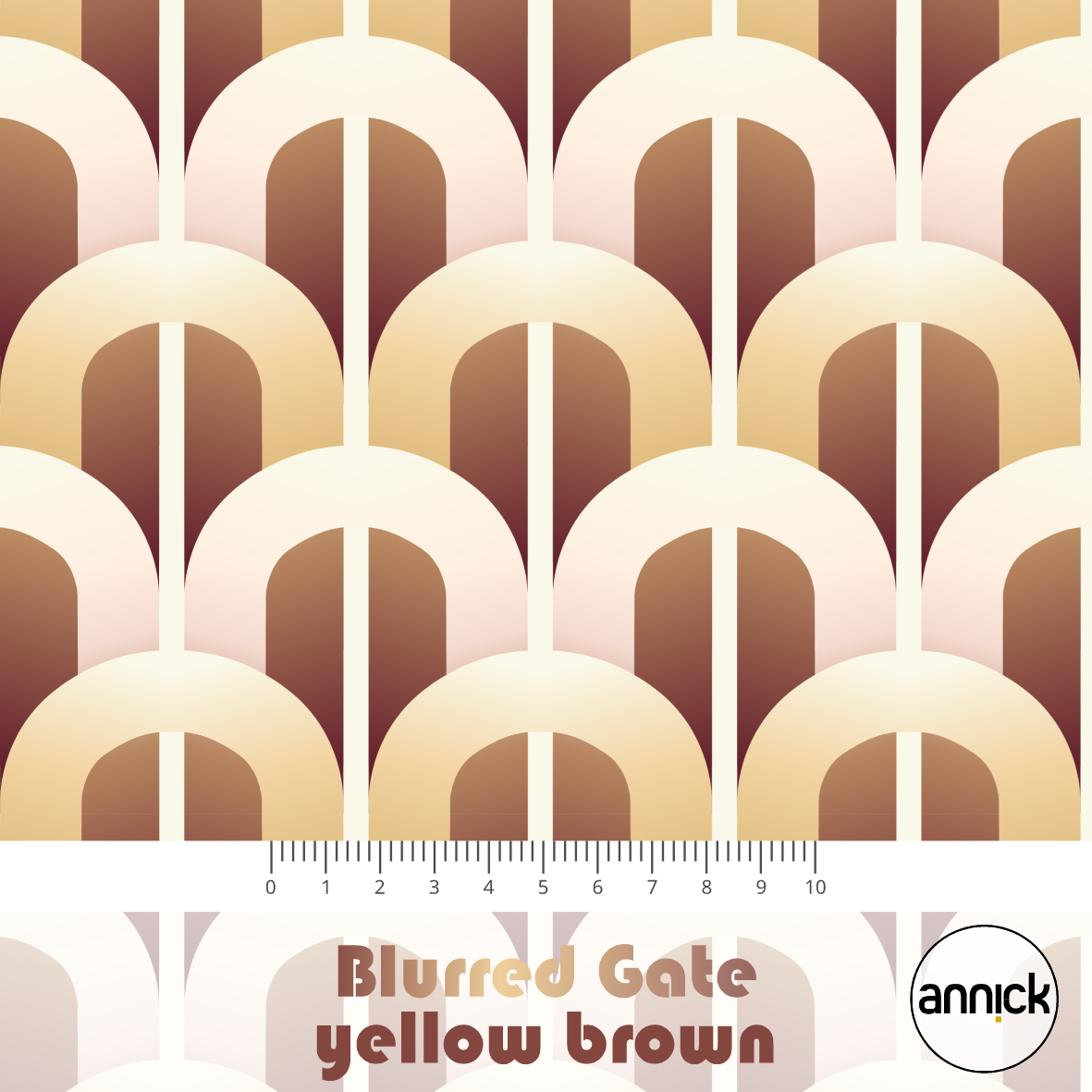 Blurred Gate yellow brown