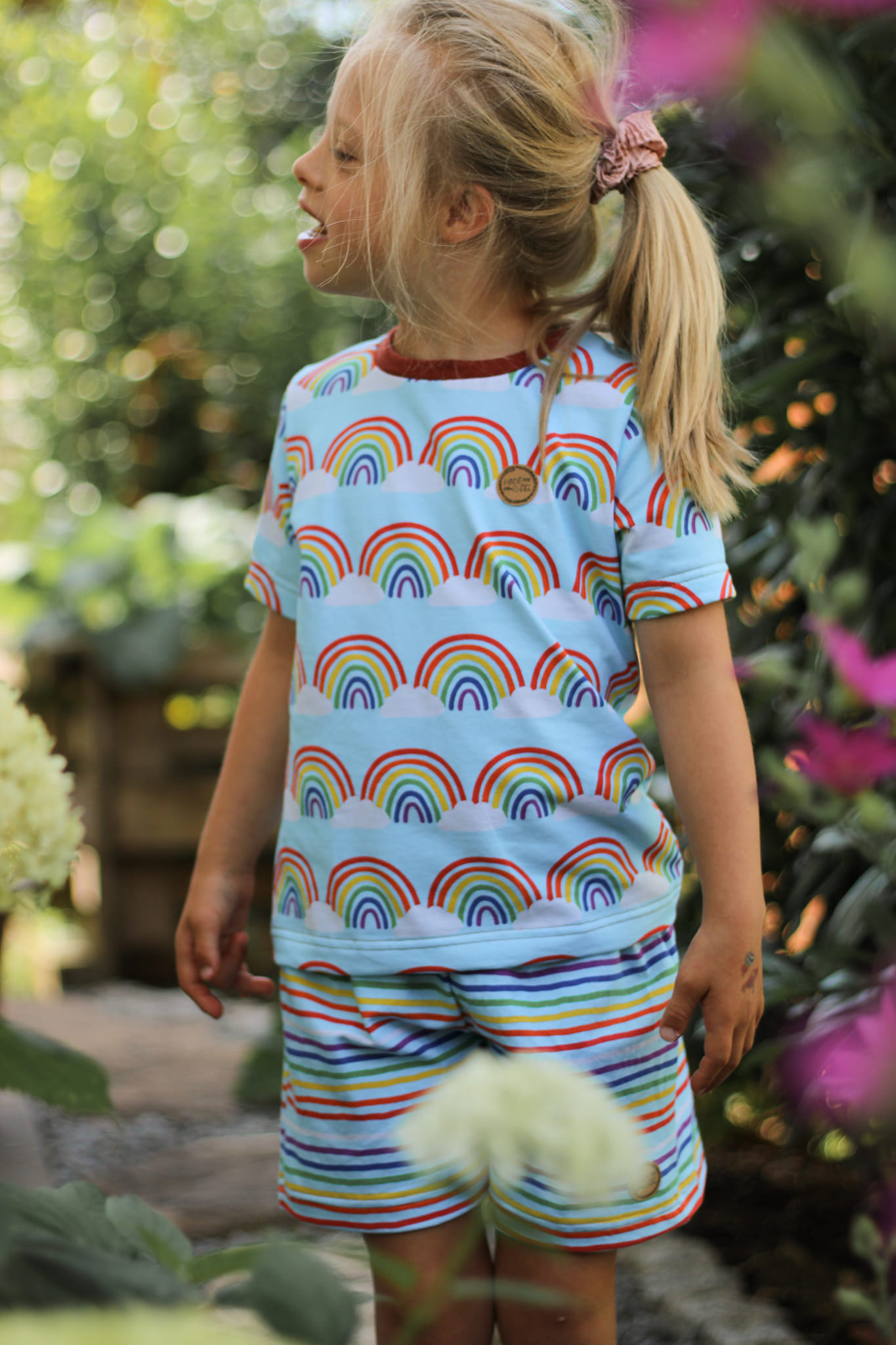 Bio Webware Stoff  -  Rainbow Stripes  - Spraoi, bunt, Fantasy, Regenbogen, Streifen, 100% Bio-Baumwolle